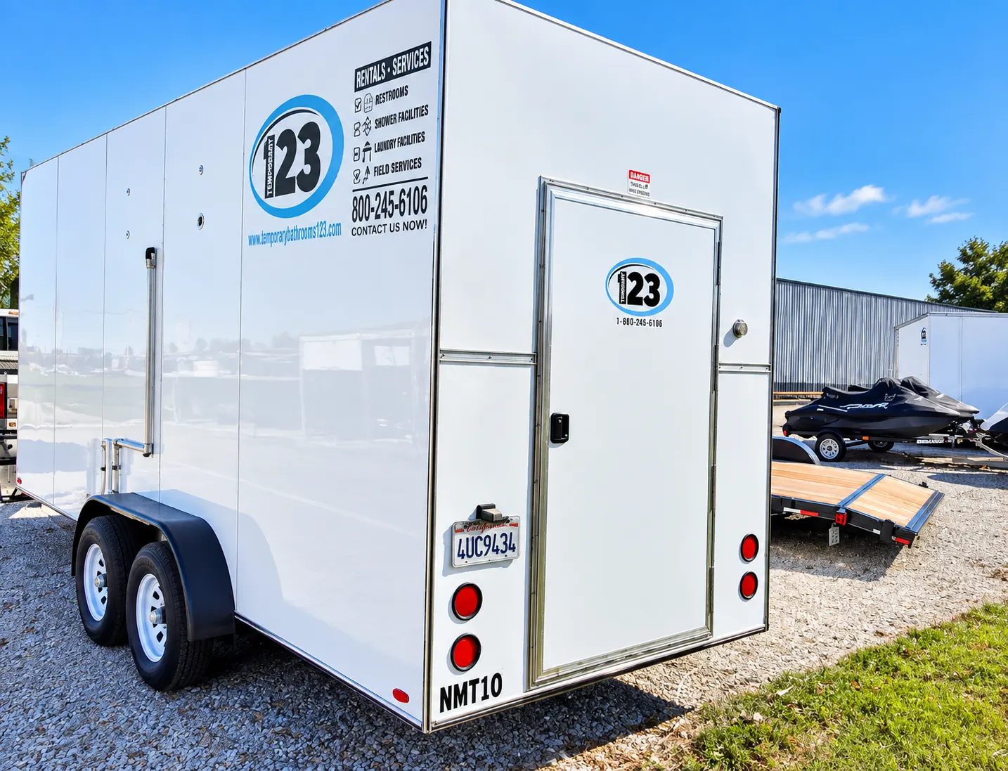 portable refrigeration trailer exterior